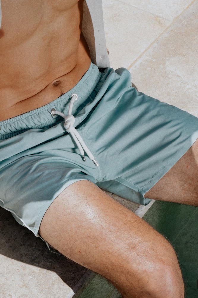 made for sunsets Recycled Swimshorts Oliva, Größe M